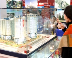 Sàn BĐS ồ ạt đóng cửa, cò đất tay bo tung hoành